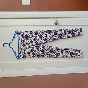 Fabletics bluish purple and white flower print leggins